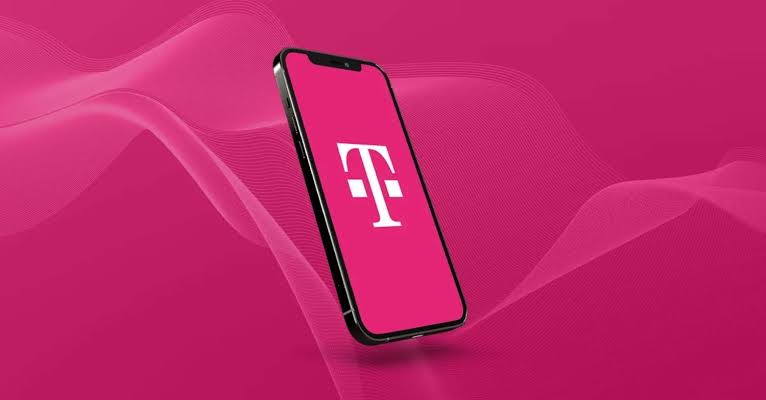 T-Mobile Unveils "Stay Magenta" Promotion to Retain Customers